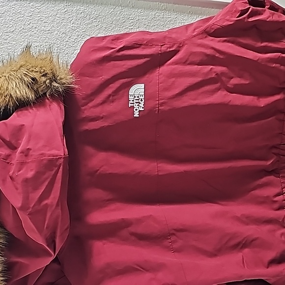 NWT The North Face Women's Arctic Parka Faux Fur Sz.2x - Picture 11 of 13